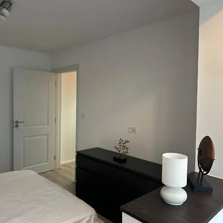 Mainstreet Freeparking Apartment *